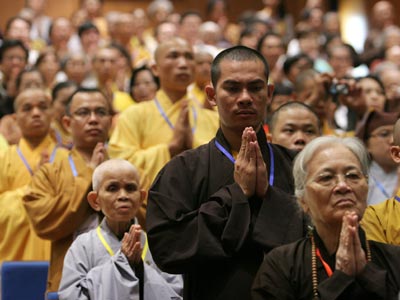 ทำการร่างและเพิ่มความสมบูรณ์ของระบบกฎหมายเกี่ยวกับศาสนาในปี 2014